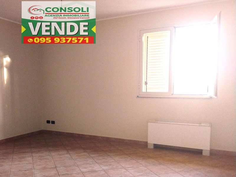 Quadrilocale in Vendita a Mascali, zona Mascali, 125'000€, 130 m²