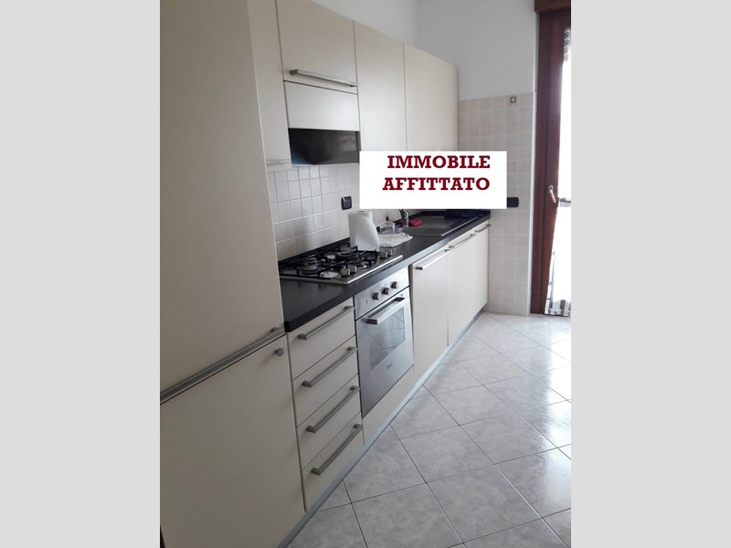 Bilocale in Affitto a Milano, zona Via Vincenzo da Seregno 44/46 Milano , 710€, 70 m²