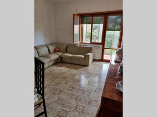 Quadrilocale in Vendita a Fiumicino, 243'000€, 130 m²