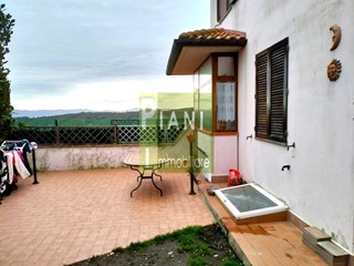 Casa Indipendente in Vendita a Rosignano Marittimo, zona Nibbiaia, 235'000€, 137 m²