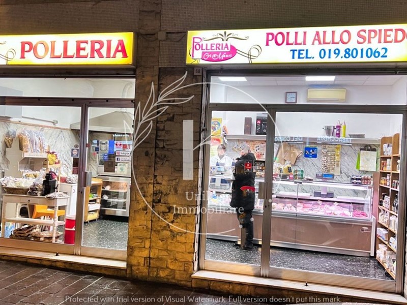 Attività commerciale in Vendita a Savona, zona Oltre Letimbro, 100'000€, 40 m², arredato