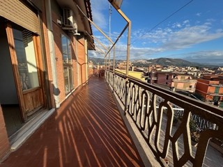 Appartamento in Vendita a Guidonia Montecelio, zona Villanova, 198'000€, 160 m²