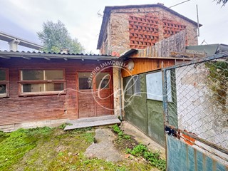 Casa Semi Indipendente in Vendita a Massarosa, 50'000€, 100 m²