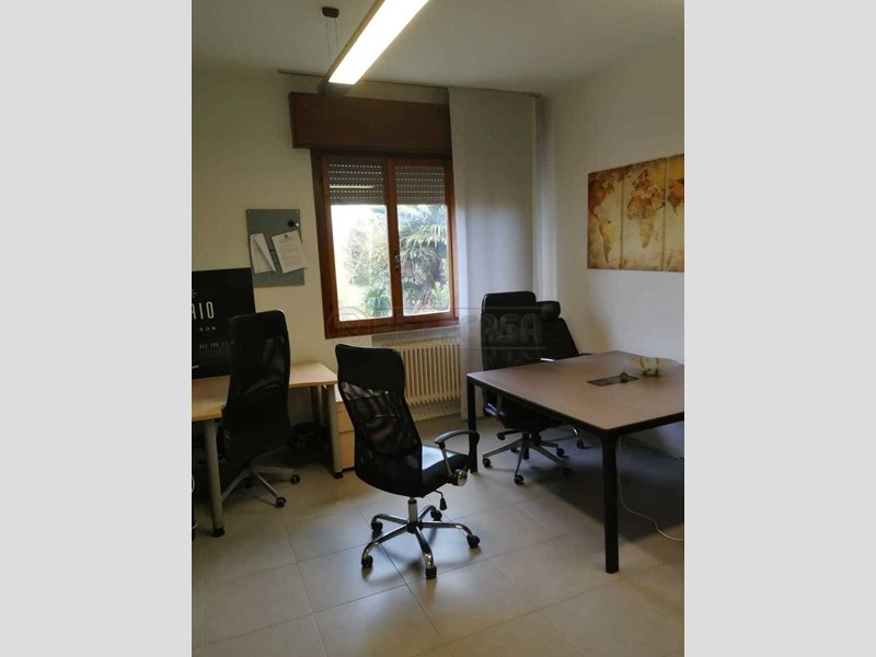 Ufficio in Affitto a Mirano, zona mirano, 840€, 130 m²