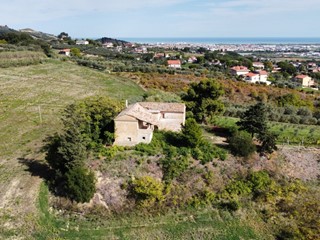 Terreno edificabile in Vendita a Monteprandone, 550'000€, 19183 m²