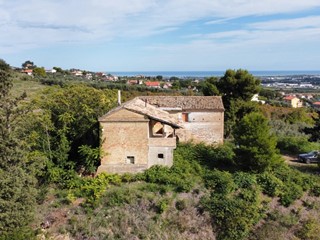 Casa Indipendente in Vendita a Monteprandone, 550'000€, 5500 m²