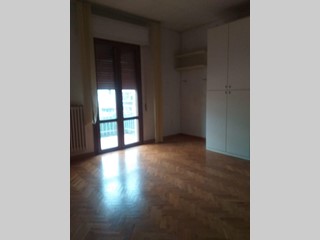 Quadrilocale in Vendita a Poggio a Caiano, 280'000€, 110 m², con Box