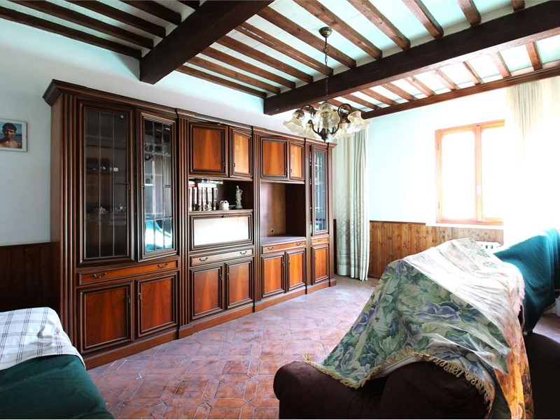 Casa Semi Indipendente in Vendita a Buti, zona Cascine, 155'000€, 150 m², con Box