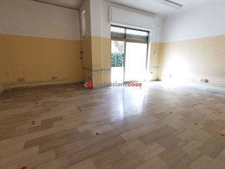 Negozio in Vendita a Foggia, 230 m²