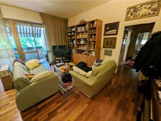 Trilocale in Vendita a Forlì, 93'000€, 81 m², con Box