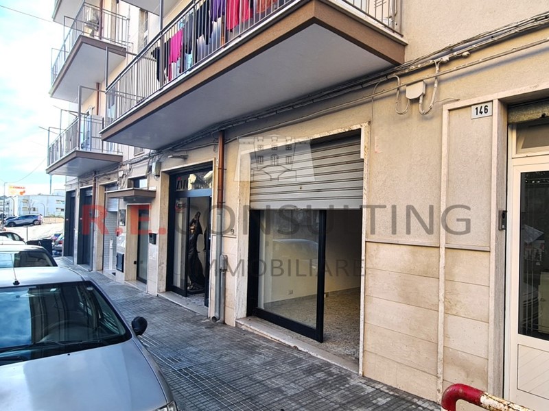 Box in Vendita a Martina Franca, 70'000€, 51 m²