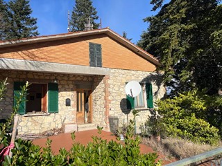 Casa Indipendente in Vendita a San Leo, 180'000€, 195 m², arredato, con Box