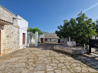 Casa Indipendente in Vendita a Monopoli, zona COLLINA, 290'000€, 240 m²