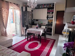 Trilocale in Vendita a Guidonia Montecelio, zona Villalba, 120'000€, 70 m²