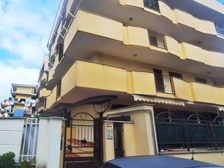 Quadrilocale in Vendita a Orta di Atella, 185'000€, 180 m²