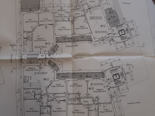 Casa Indipendente in Vendita a Cerrina Monferrato, 174'023€, 1656 m², con Box
