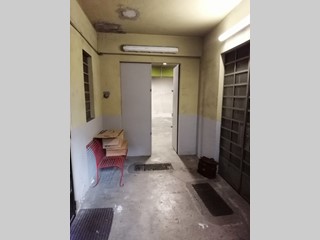 Capannone in Vendita a Torino, 43'000€, 180 m²