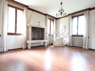 Rustico in Vendita a Vicenza, 550'000€, 693 m²