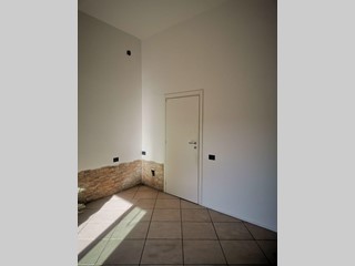 Negozio in Affitto a Campi Bisenzio, 500€, 35 m²