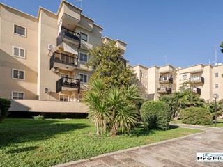 Appartamento in Vendita a Bari, 420'000€, 167 m²