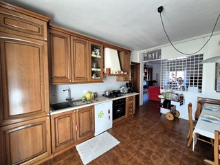 Quadrilocale in Vendita a Santa Croce sull'Arno, 125'000€, 100 m², con Box