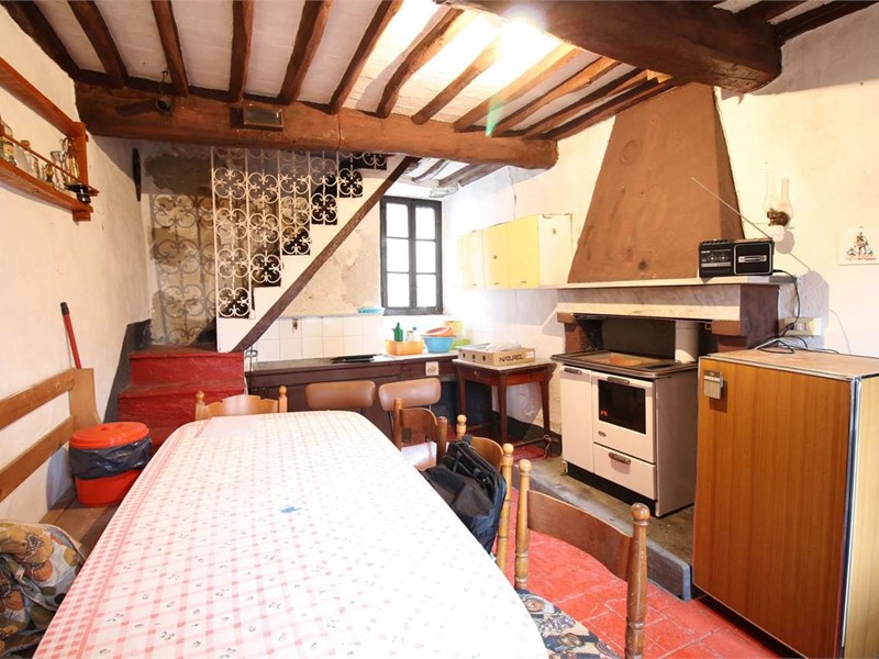 Casa Semi Indipendente in Vendita a Capannori, 43'000€, 67 m²