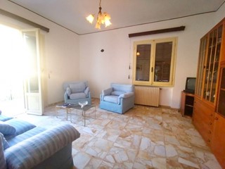 Casa Indipendente in Vendita a Imperia, zona Montegrazie, 350'000€, 193 m², con Box