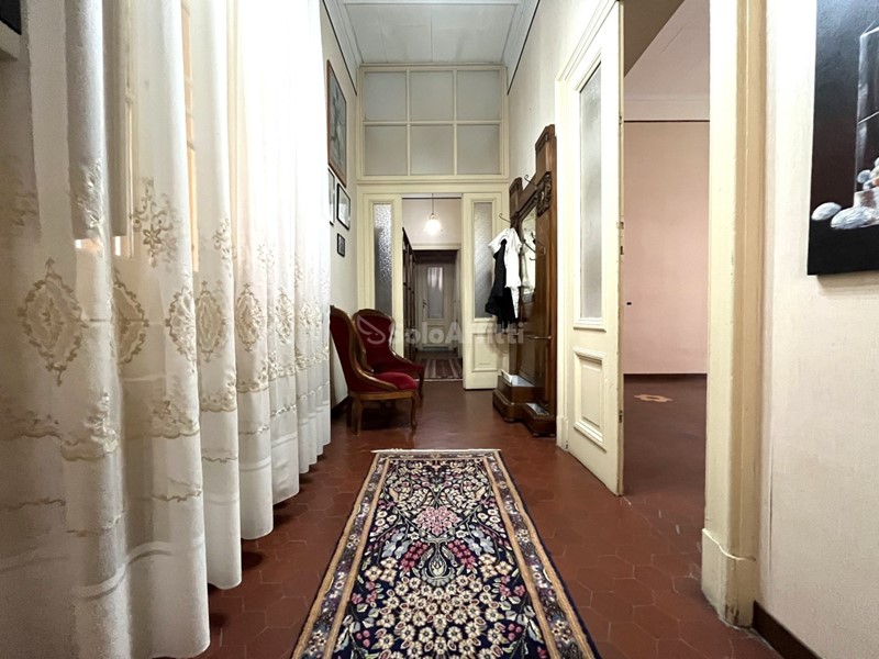 Ufficio in Affitto a Catanzaro, zona Centro, 200&euro;, 140 m², arredato