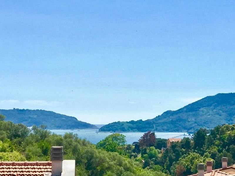 Bilocale in Vendita a Lerici, 290'000€, 60 m², con Box