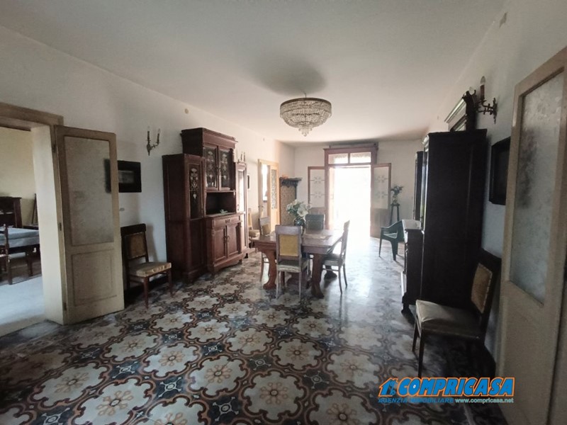Appartamento in Vendita a Castelbaldo, 280'000€, 525 m²