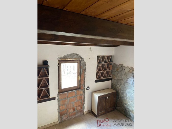 Magazzino in Vendita a Massarosa, 50'000€, 40 m²