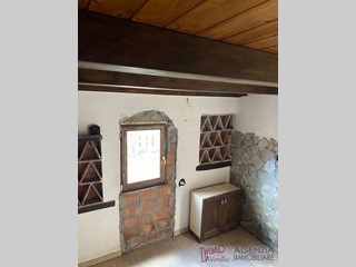 Magazzino in Vendita a Massarosa, 50'000€, 40 m²