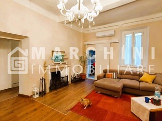 Appartamento in Vendita a Lucca, 480'000€, 110 m², arredato