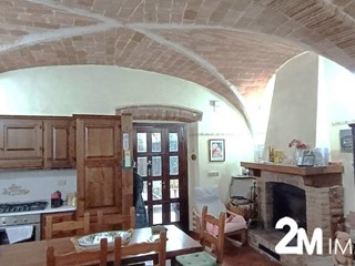 Casale in Vendita a San Giuliano Terme, zona Pugnano, 240'000€, 130 m², arredato