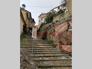 Quadrilocale in Vendita a Arcola, 95'000€, 80 m²