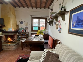 Casa Indipendente in Vendita a Cecina, 107'000€, 40 m²