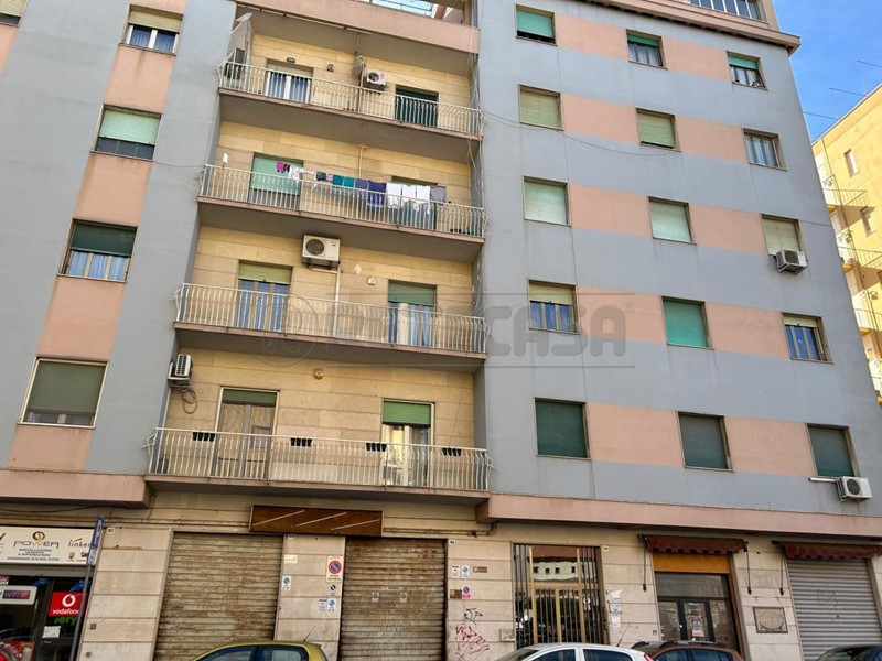 Appartamento in Vendita a Caltanissetta, 135'000€, 189 m²