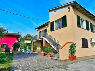 Appartamento in Vendita a Capannori, 165'000&euro;, 130 m²