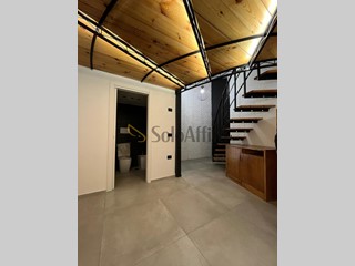 Monolocale in Affitto a Napoli, zona Pendino, 650€, 30 m²