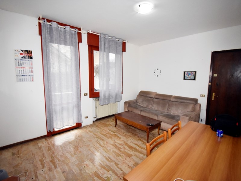 Quadrilocale in Vendita a Chiampo, 120'000&euro;, 85 m²