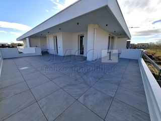 Appartamento in Vendita a Vigonza, 270'000€, 140 m², con Box