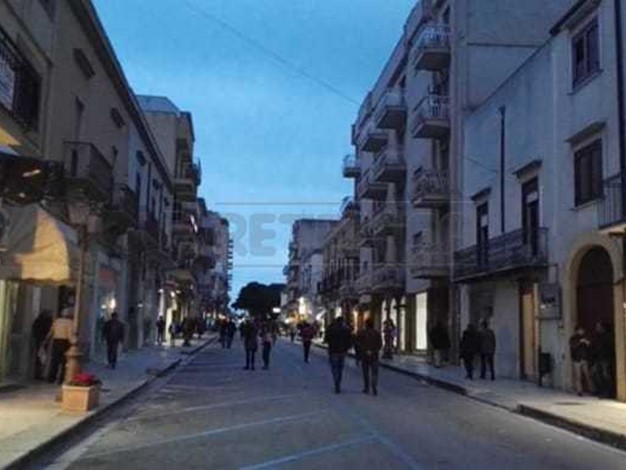 Appartamento in Vendita a Castelvetrano, 70'000&euro;, 200 m²