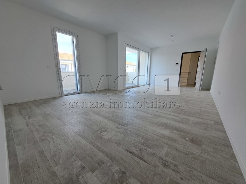 Appartamento in Vendita a Montegalda, 220'000€, 110 m², con Box