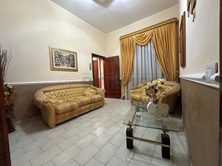 Casa Indipendente in Vendita a Mazara del Vallo, 120'000€, 110 m², con Box