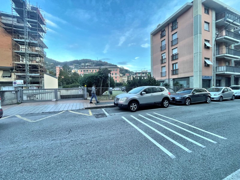 Box in Vendita a Recco, 55'000€, 19 m², con Box