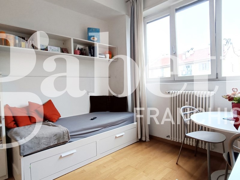 Bilocale in Affitto a Milano, 1'050€, 45 m²