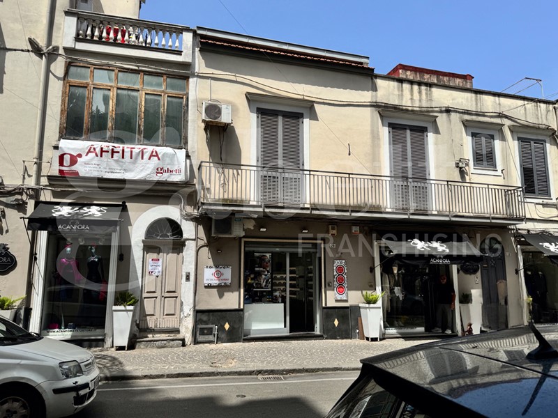 Ufficio in Affitto a Angri, 550€, 50 m²