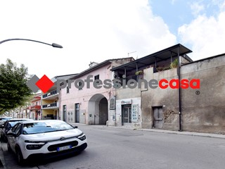 Bilocale in Vendita a San Nicola la Strada, 28'000€, 73 m²