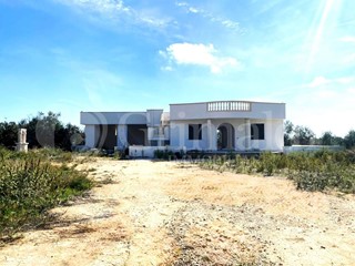 Villa in Vendita a Tuglie, 300'000€, 125 m²