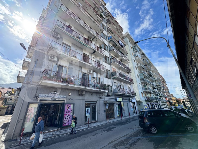 Trilocale in Vendita a Angri, 135'000€, 94 m²